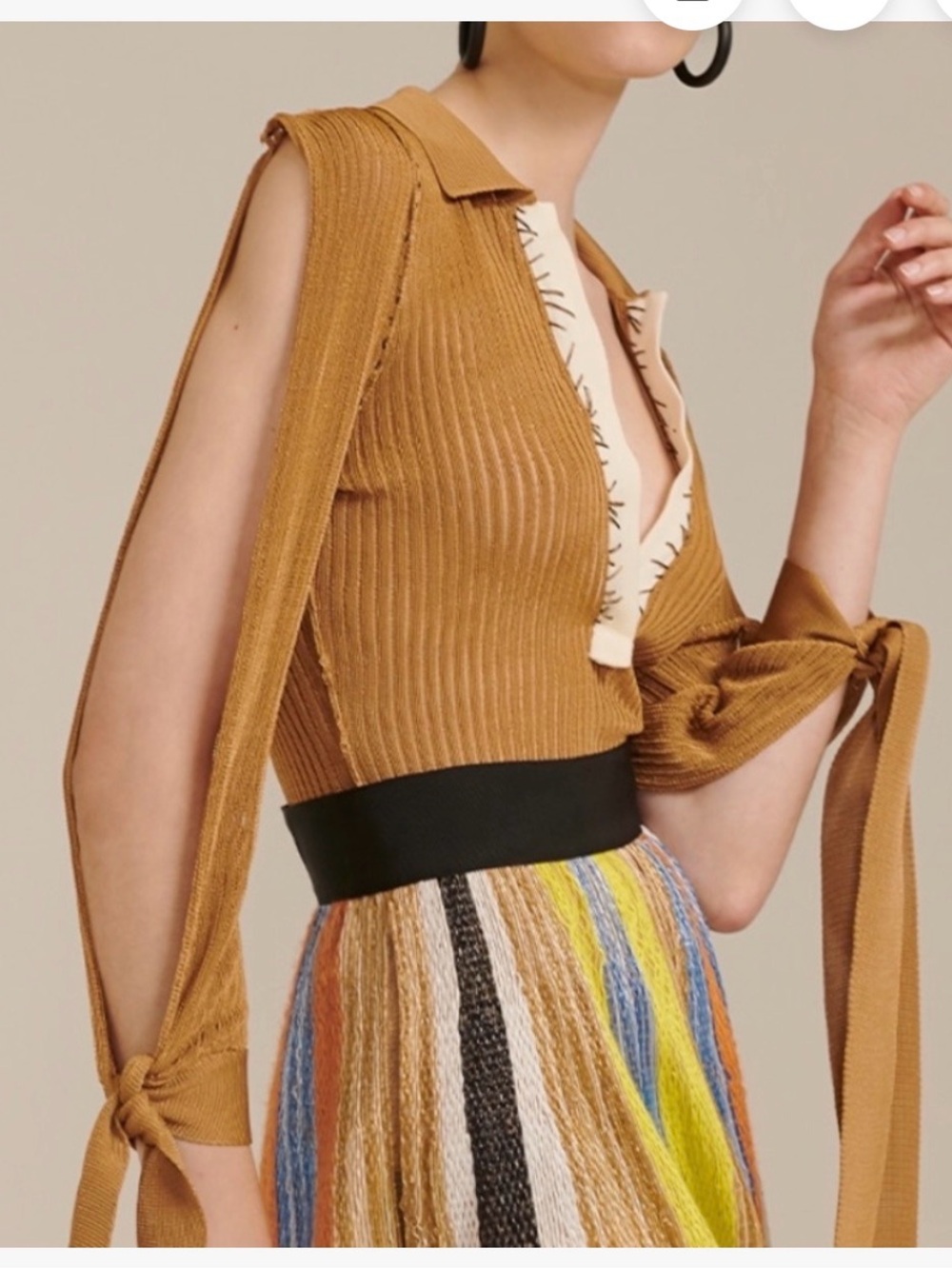 Aviu open sleeve  Knit Top in Camel with Tie Details size 46